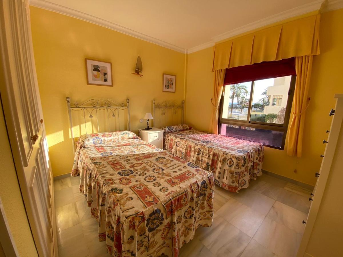 Apartamento Las Mimosas Beach La Cala De Mijas Bagian luar foto